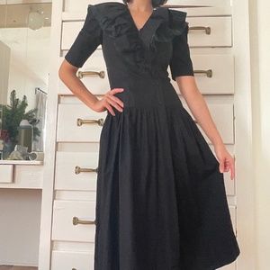 Black Ruffled collar mid length party dress Vintage!